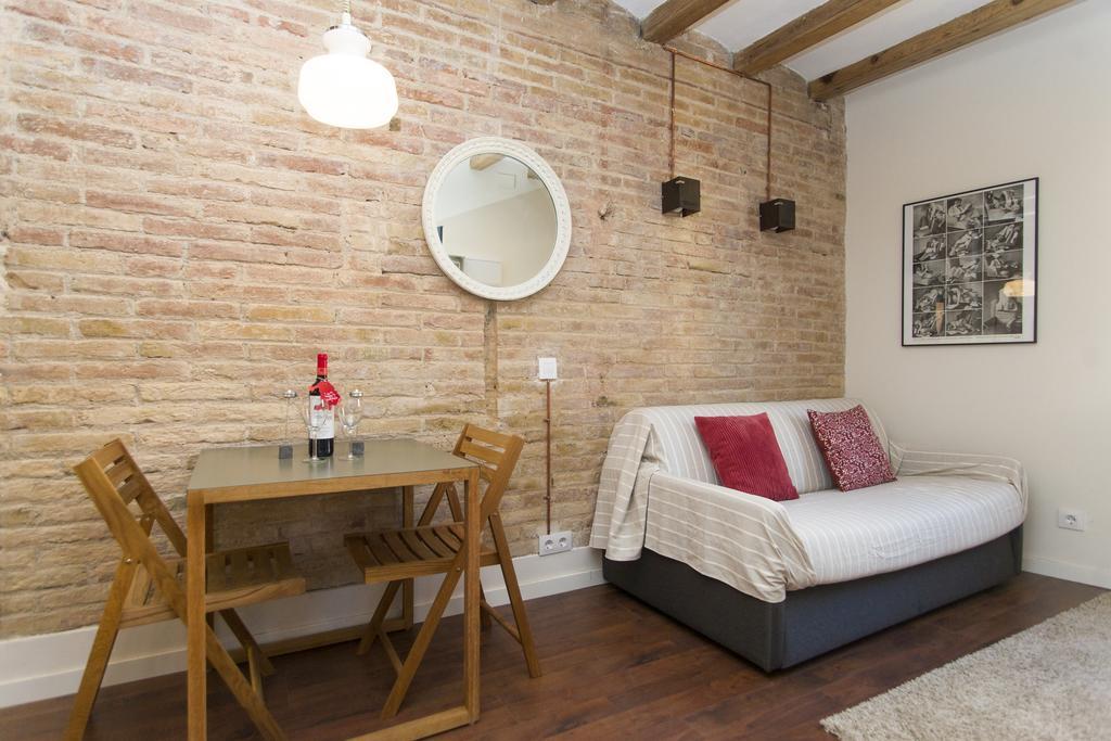 Apartments Barcelona Sagrada 部屋 写真