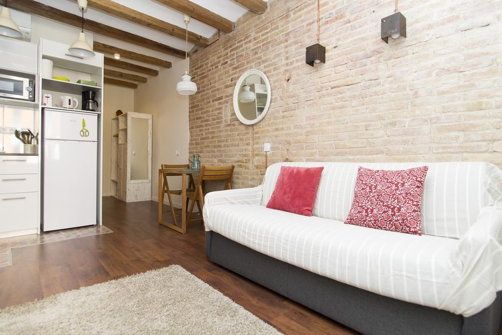 Apartments Barcelona Sagrada 部屋 写真