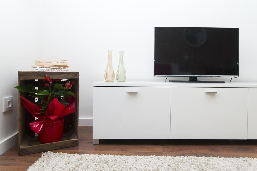 Apartments Barcelona Sagrada 部屋 写真