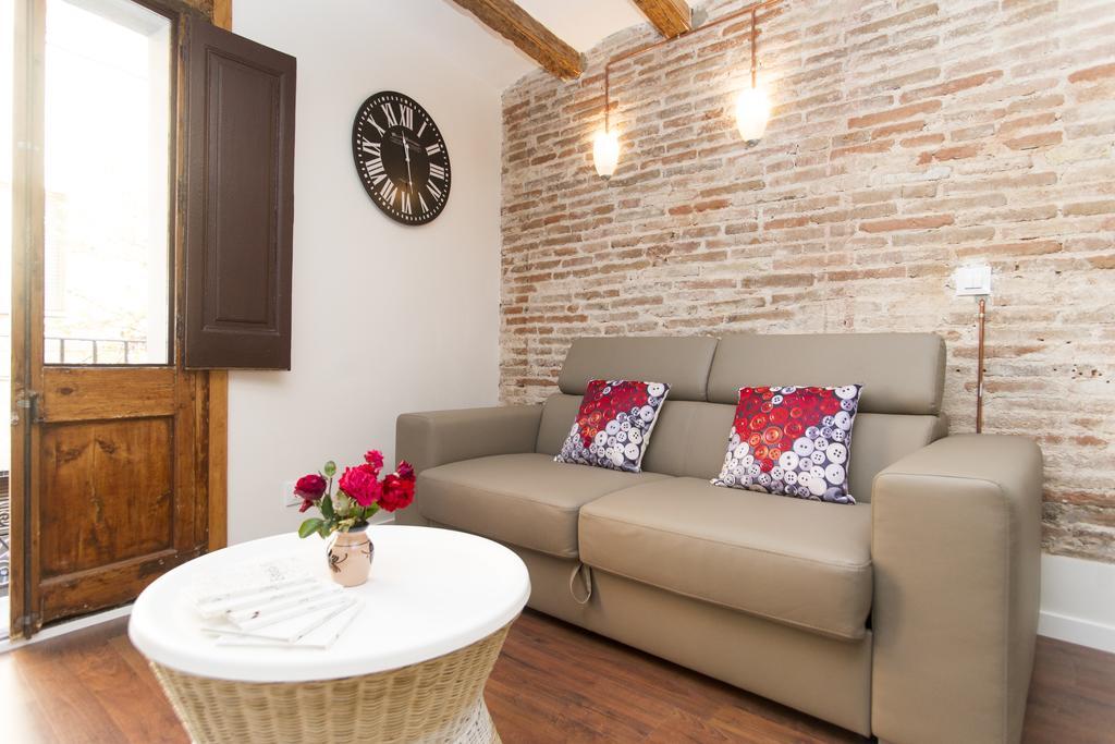 Apartments Barcelona Sagrada 部屋 写真